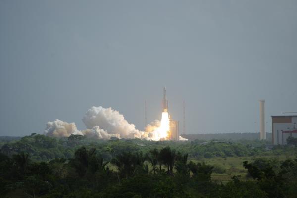 Lancement à Kourou des satellites Herschel et Planck par Ariane 5