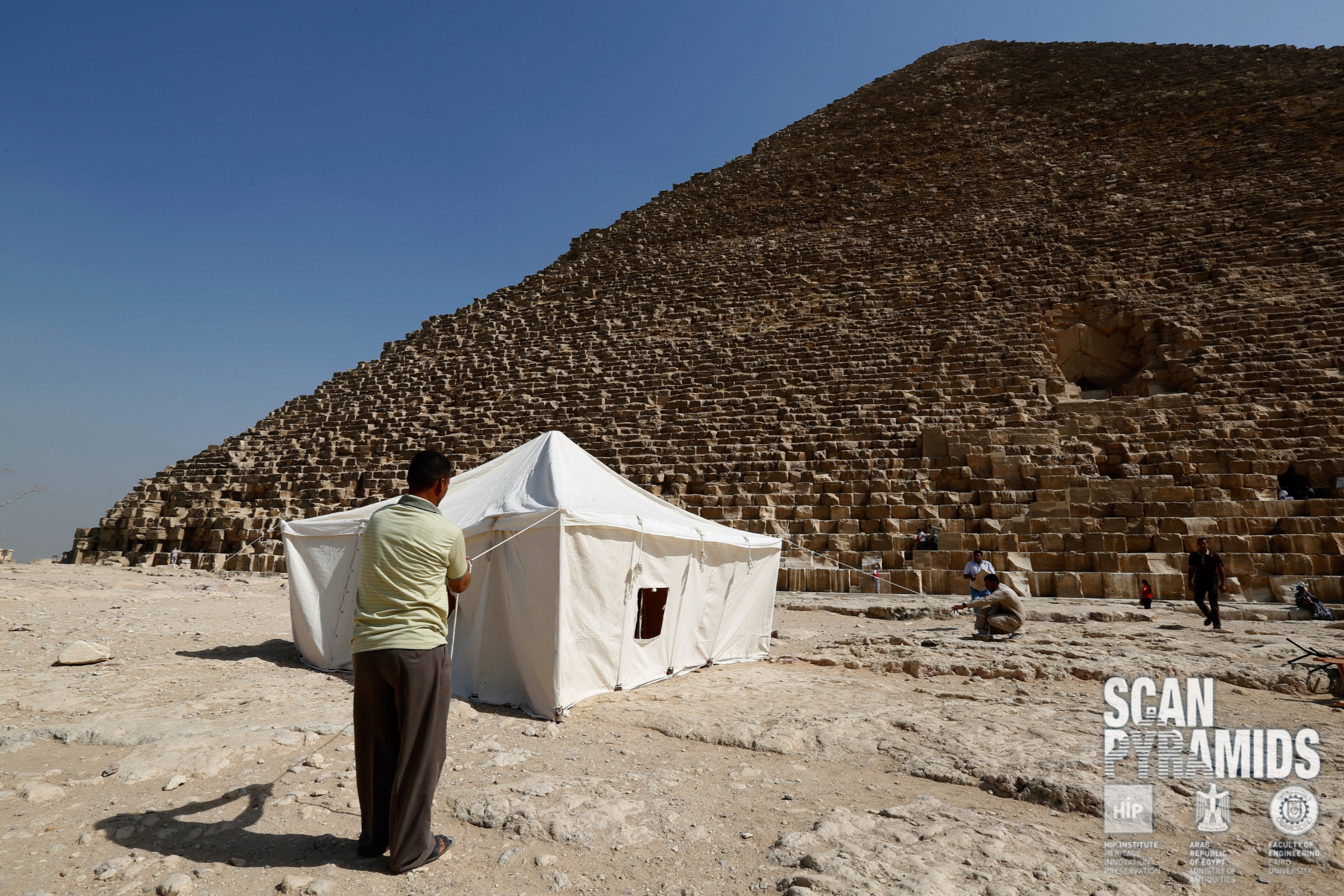 ScanPyramids - installation du détecteur en Egypte en 2016