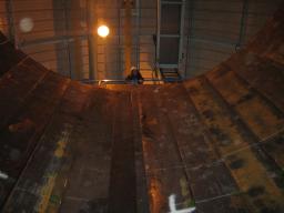 Vue du laboratoire neutrino depuis le fond du puits à 7 m de profondeur
