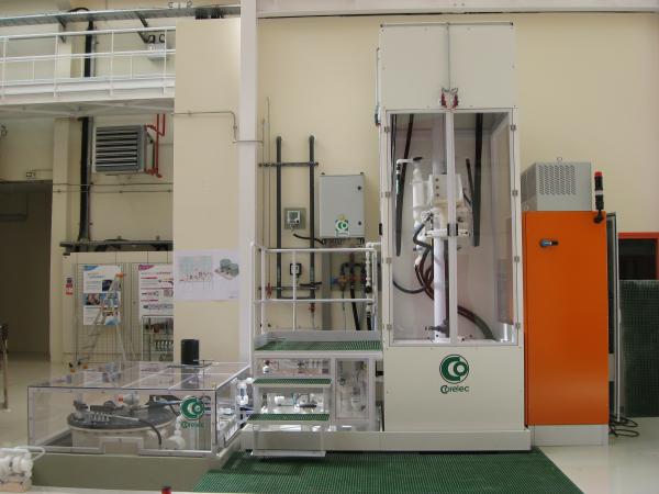 Vertical electropolishing cabinet