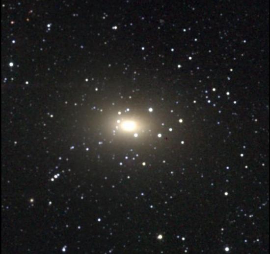 Les galaxies elliptiques lointaines refusent de former des étoiles